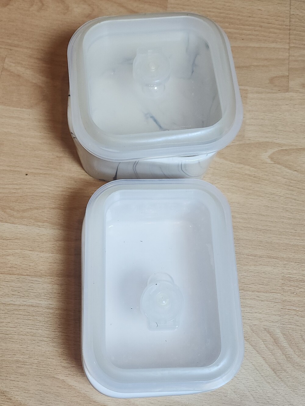 Rae Dunn Ceramic Food Storage Containers Vent Lid "Lunch" & "Delish" - Picture 6 of 16